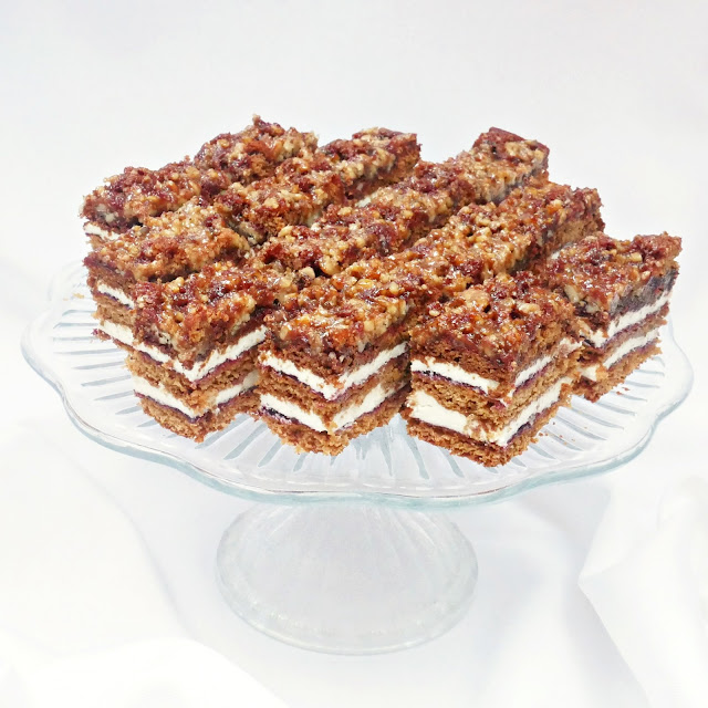 przepis-na-miodownik-z-masa-budyniowa-nawysokimobcasie.pl