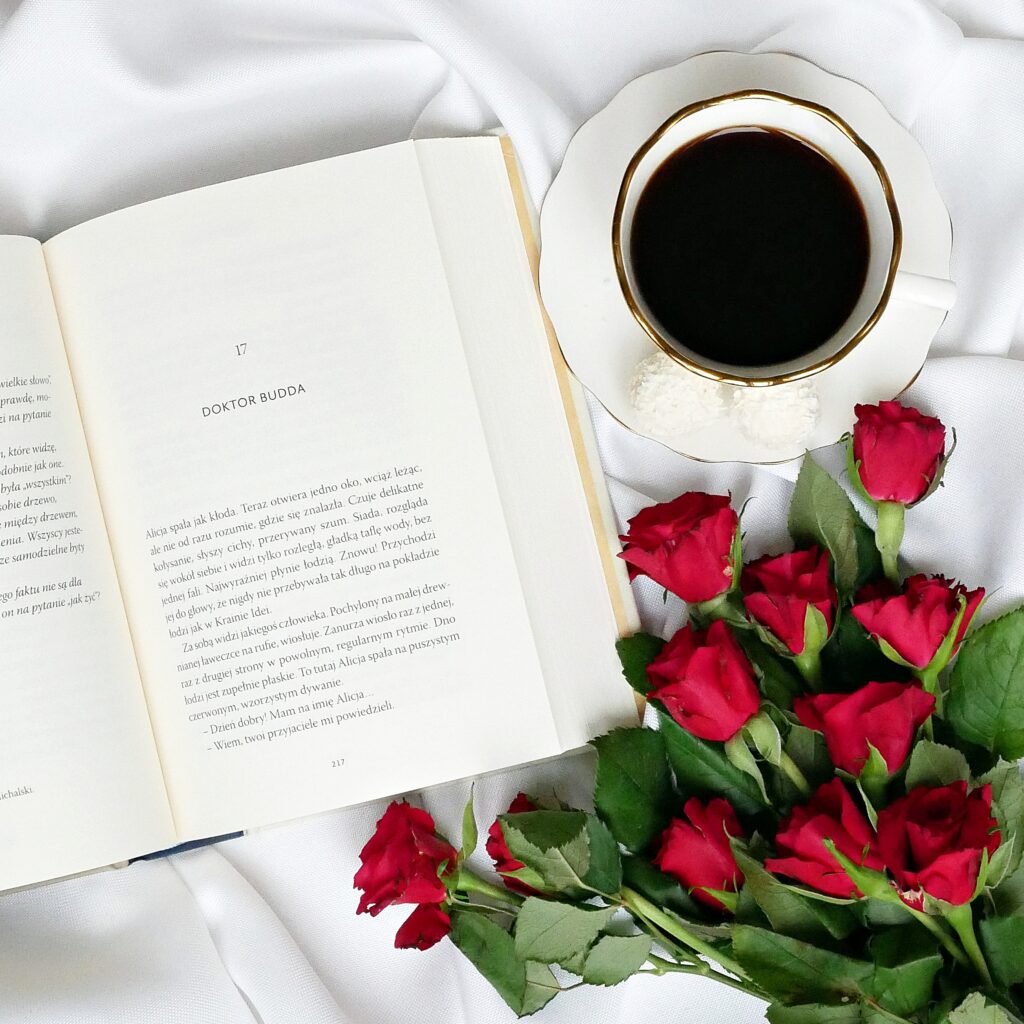 Rozdział 17 książki „Alicja w Krainie Idei” Rogera-Pola Droita – Doktor Budda.